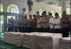 Kapolda Sumbar Pimpin Shalat Jenazah dan Pemakaman Korban Bencana di Agam