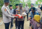 Peduli Sesama, Kapolres Dharmasaraya Berikan Bantuan Sembako kepada Lansia di Jorong Sidondang