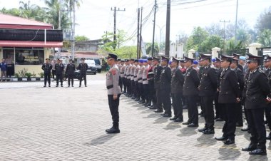 45 Personel Polres Pariaman Terima Satya Lencana Pengabdian, Kapolres Tekankan Integritas dan Keteladanan