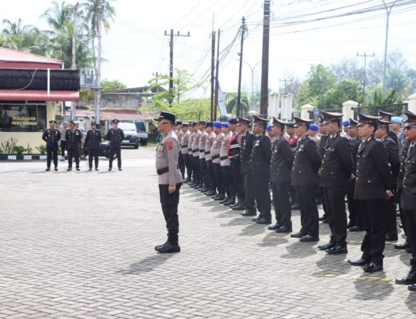 45 Personel Polres Pariaman Terima Satya Lencana Pengabdian, Kapolres Tekankan Integritas dan Keteladanan